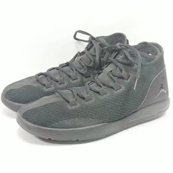 jordan reveal triple black